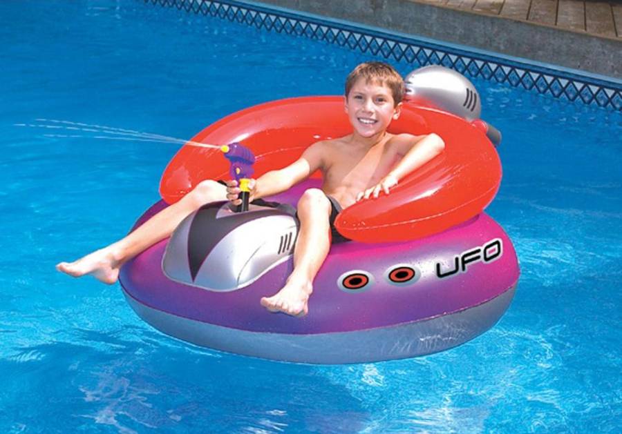 Spaceship Pool Float With Squirt Gun 9078