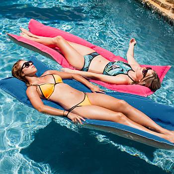 Fab Foam Pool Float - Luxurious